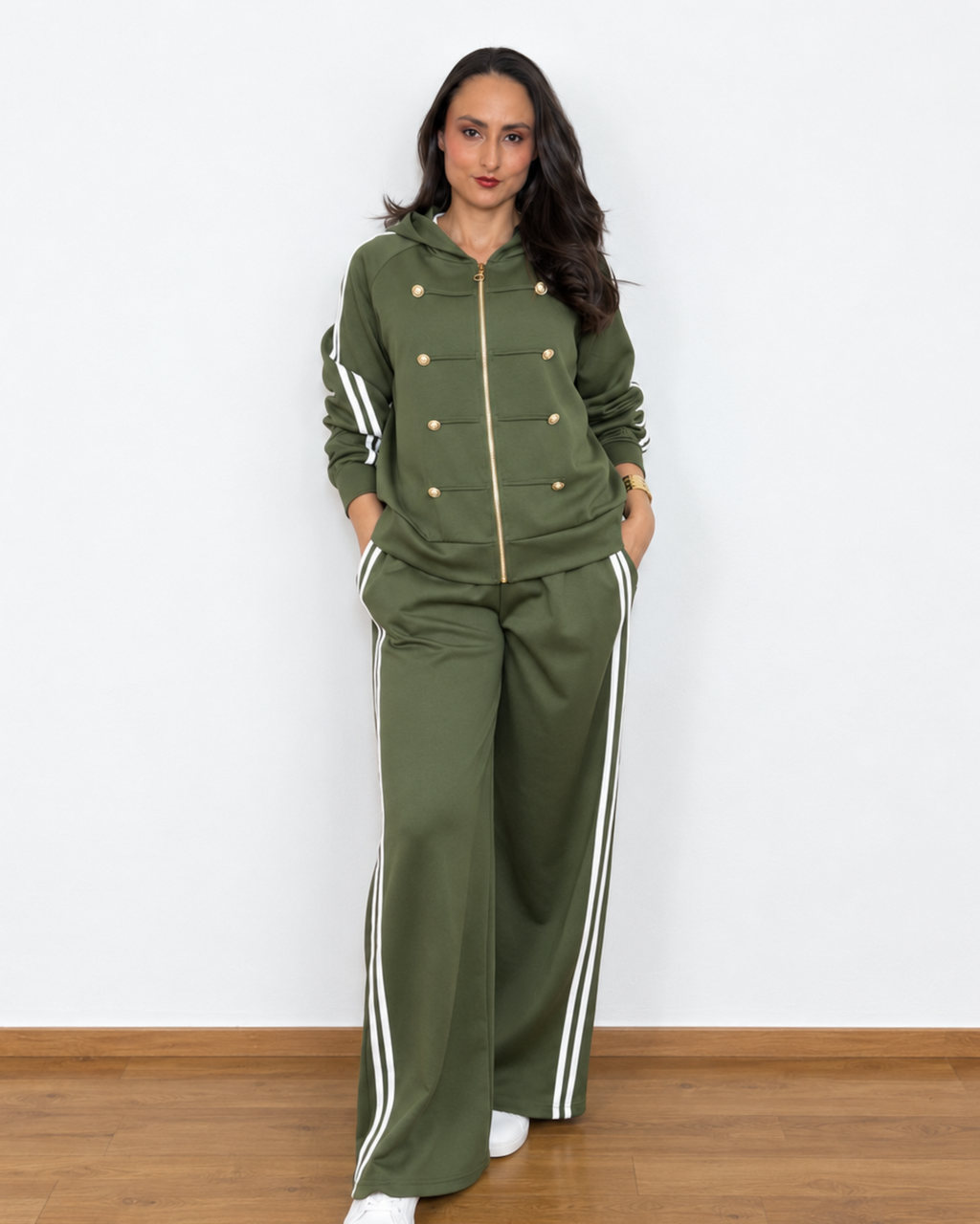 Conjunto Deportivo Estilo Militar